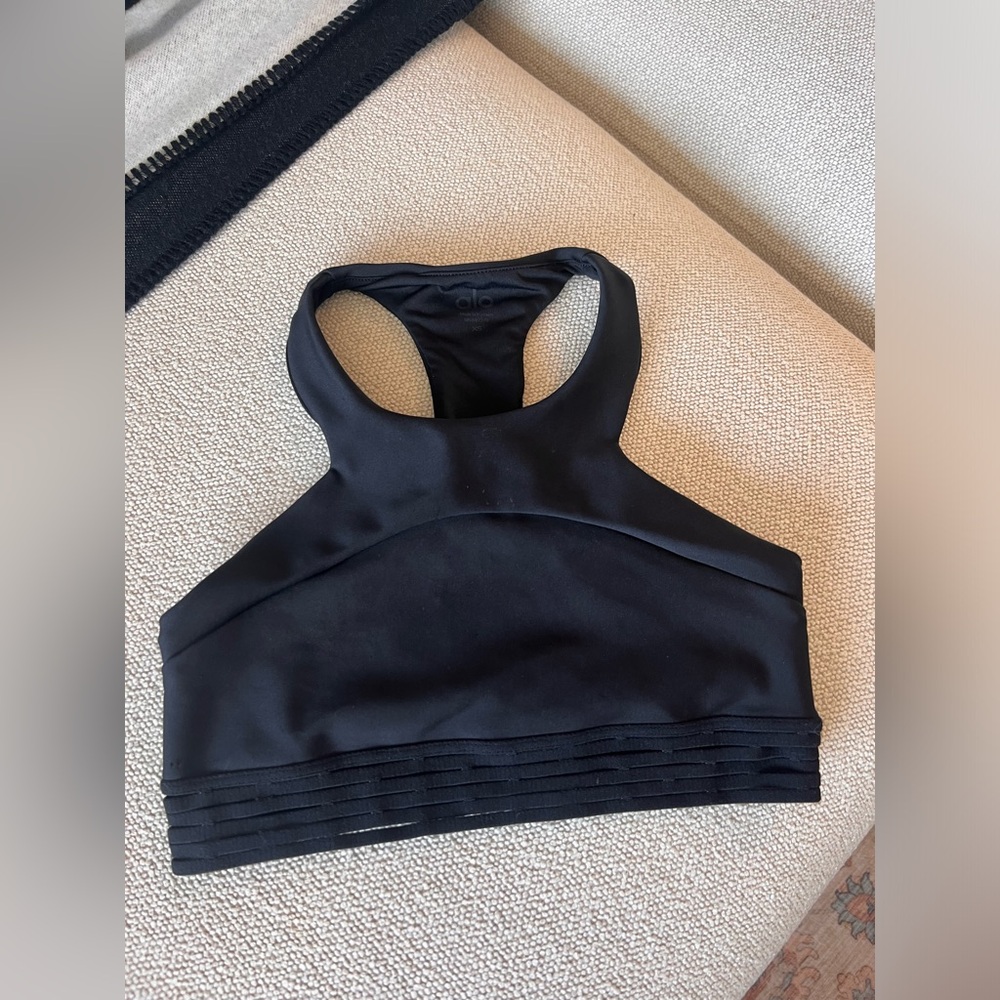 Alo Yoga sports bra